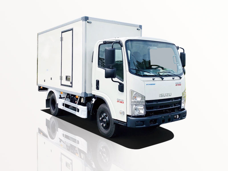 XE TẢI ISUZU QLR77FE4 2.3 TẤN THÙNG BẢO ÔN